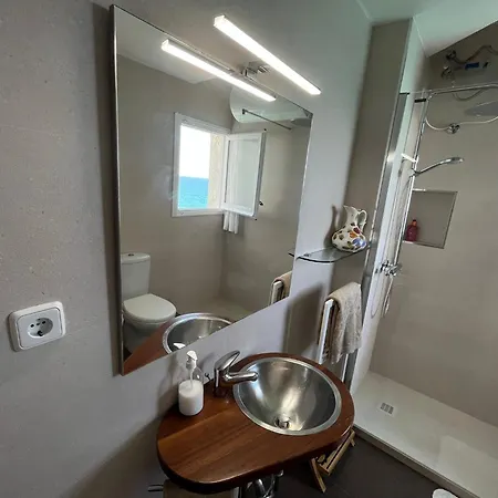 En Acantilado Con Wifi Y Aire Acondicionado * Sitges